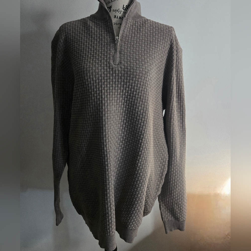 Men's Gray Soft Lightweight Half-Zip Sweater